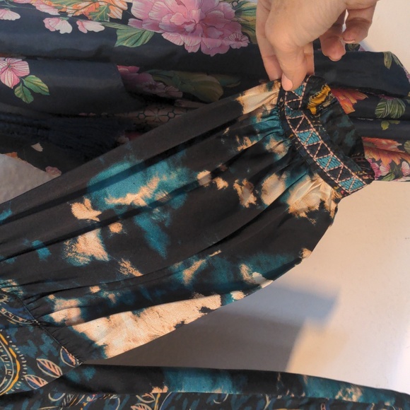 Johnny Was - Picture 3 of 9